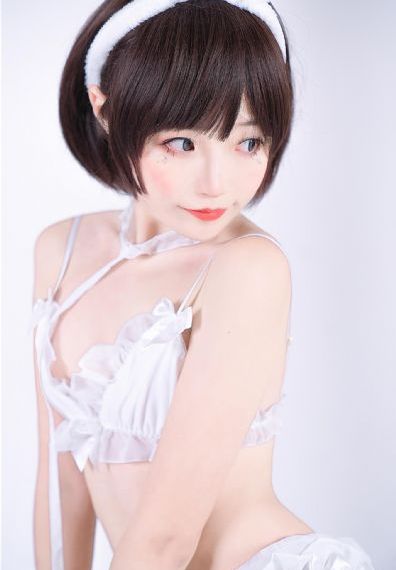 欧美人妖视频网站_BD英语迅雷电影在线