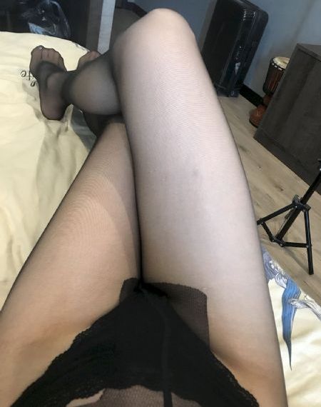 禁伦亲女办公室h_蓝光高清免费观看