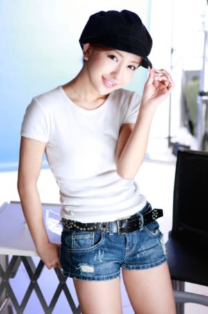 因害怕美丽的妻子被迫继续偷情_剧情片高清完整版