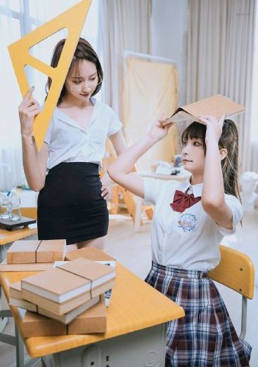 小骚货视频_1080在线观看完整版