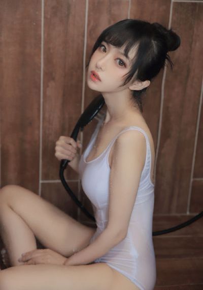 中国老女人A片_1080P高清视频播放
