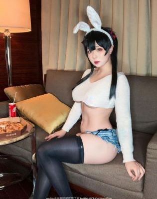 香艳乱之康熙荒婬h_720在线手机播放