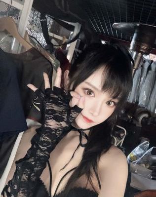 白鹿脱内衣让男人玩ai换脸_神马影院手机在线观看